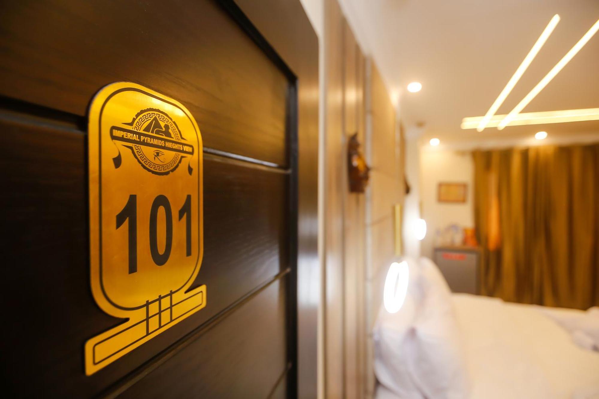 Bed and Breakfast Imperial Pyramids Heights View Nazlet el-Sîsi Exterior foto