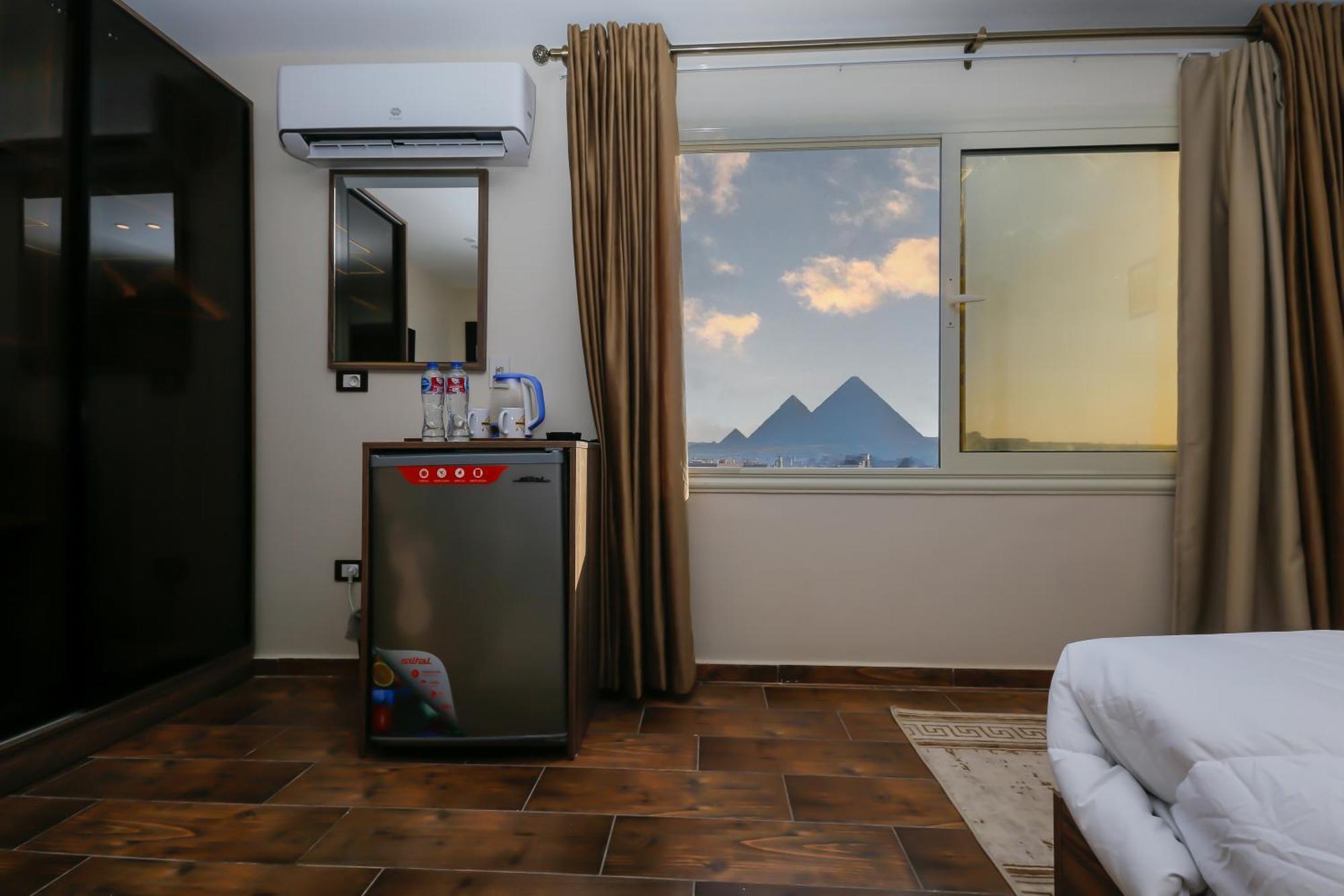 Bed and Breakfast Imperial Pyramids Heights View Nazlet el-Sîsi Exterior foto